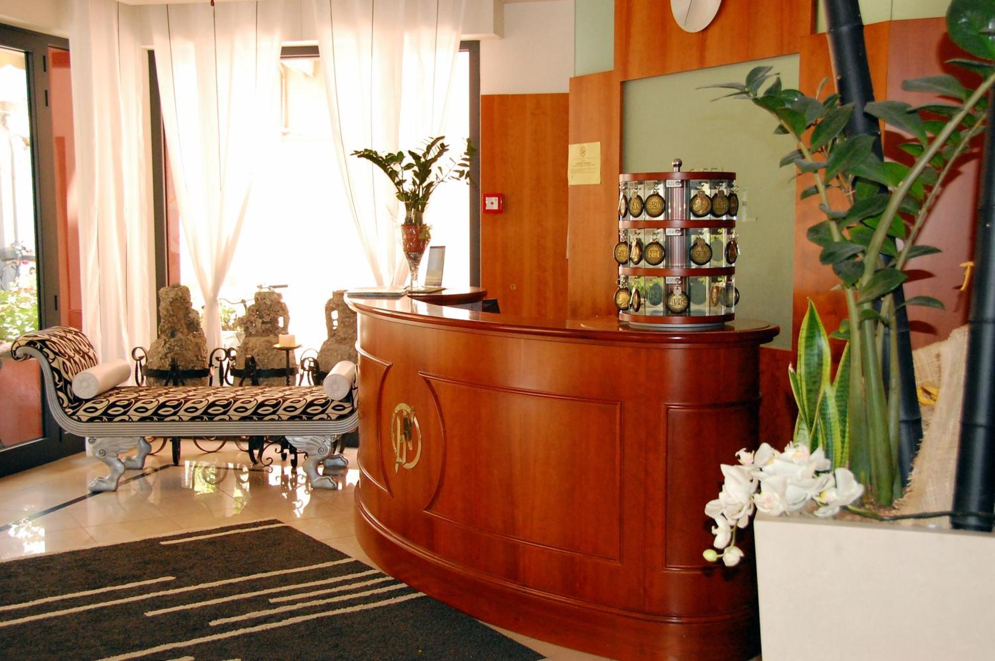 Hotel Nobel ガビッチェ・マーレ エクステリア 写真