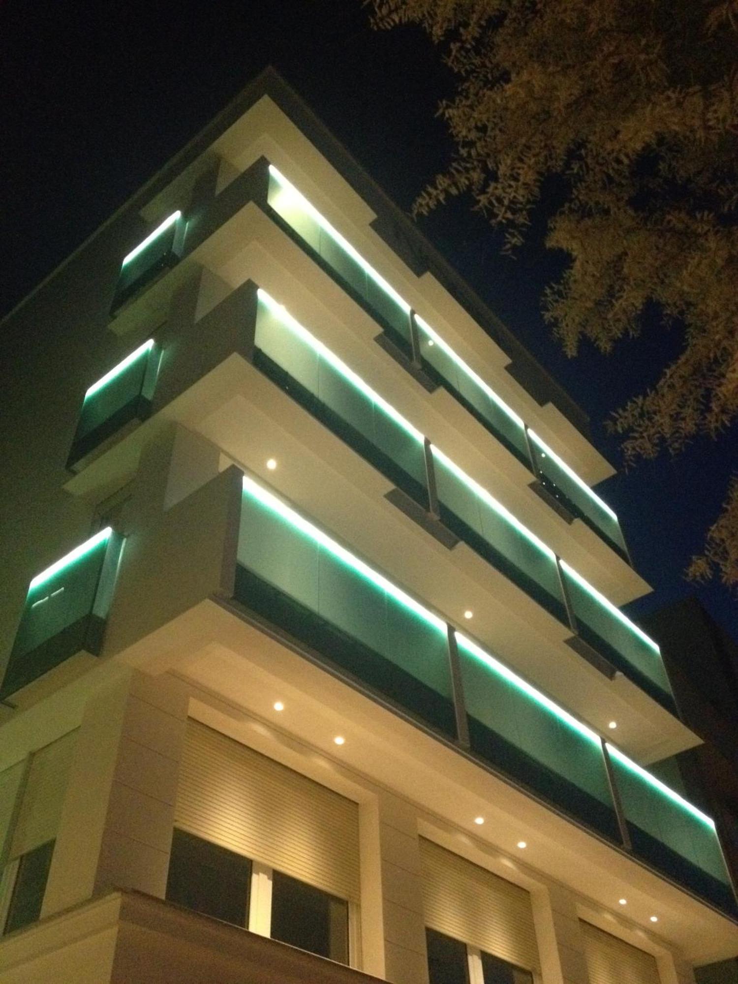 Hotel Nobel ガビッチェ・マーレ エクステリア 写真