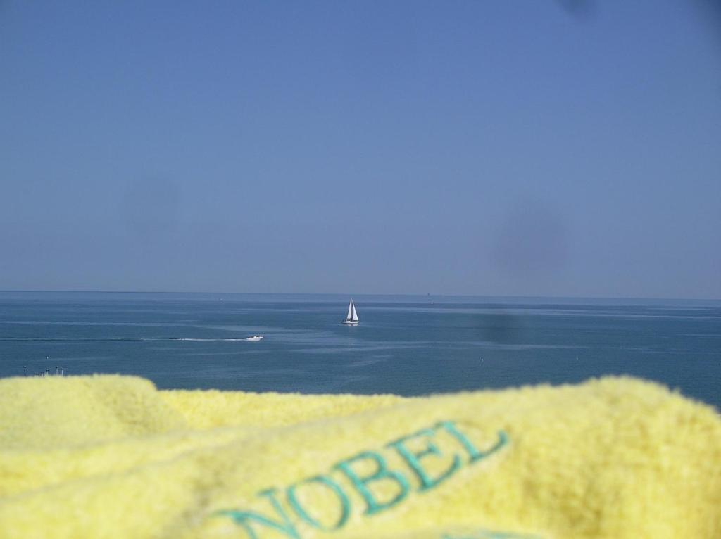 Hotel Nobel ガビッチェ・マーレ エクステリア 写真